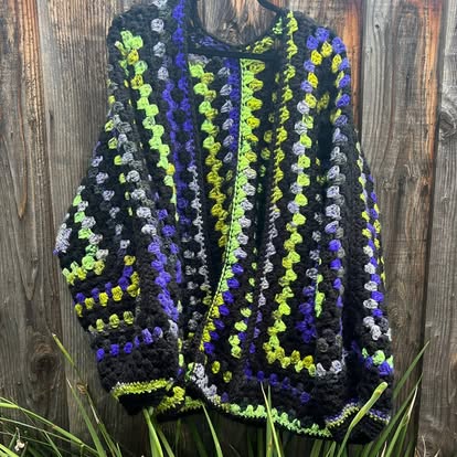Hexi Cardigan